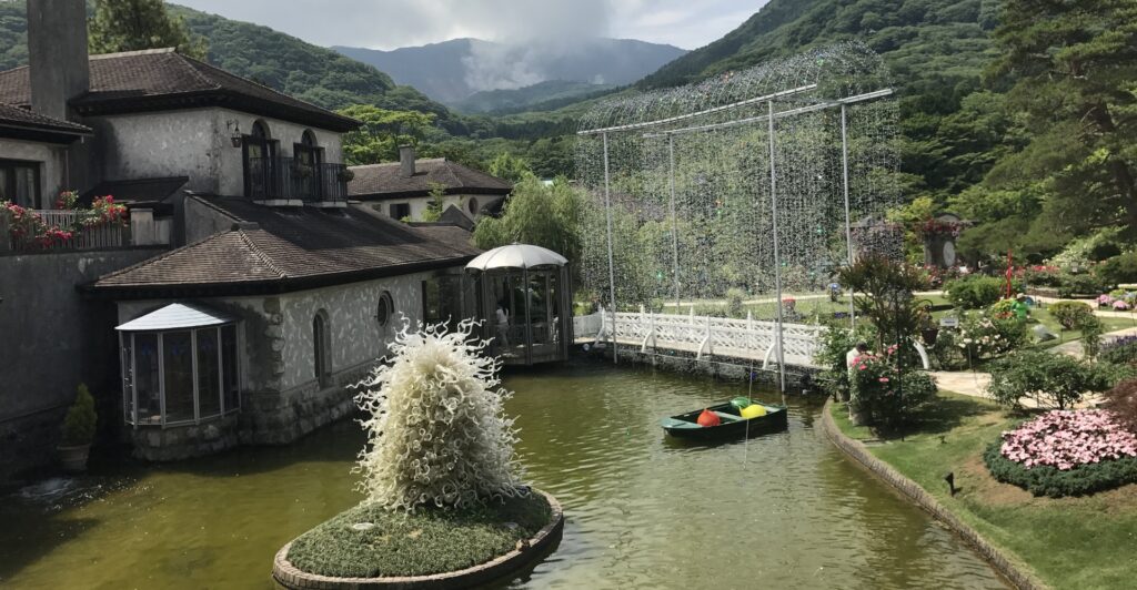 箱根ガラスの森美術館