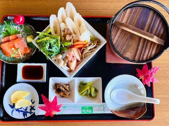 レストランやすみや